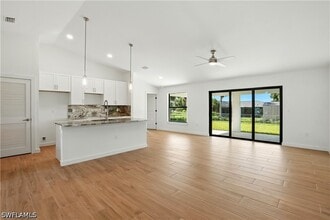 2808 24th St SW in Lehigh Acres, FL - Building Photo - Building Photo