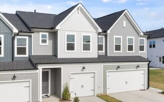 3435 Pilot Mill Dr in McLeansville, NC - Building Photo