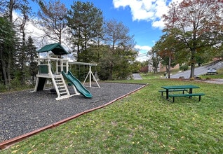 Mountain Lake Apartments in Scranton, PA - Building Photo - Building Photo