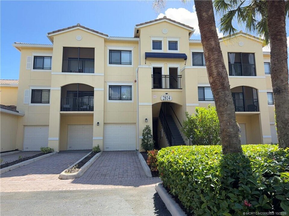 2814 Grande Pkwy in Palm Beach Gardens, FL - Building Photo