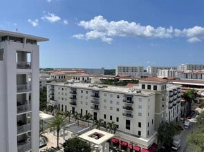 301 Altara Ave, Unit UPH1007 in Coral Gables, FL - Building Photo - Building Photo