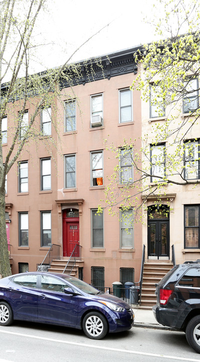 390 Sackett St in Brooklyn, NY - Building Photo