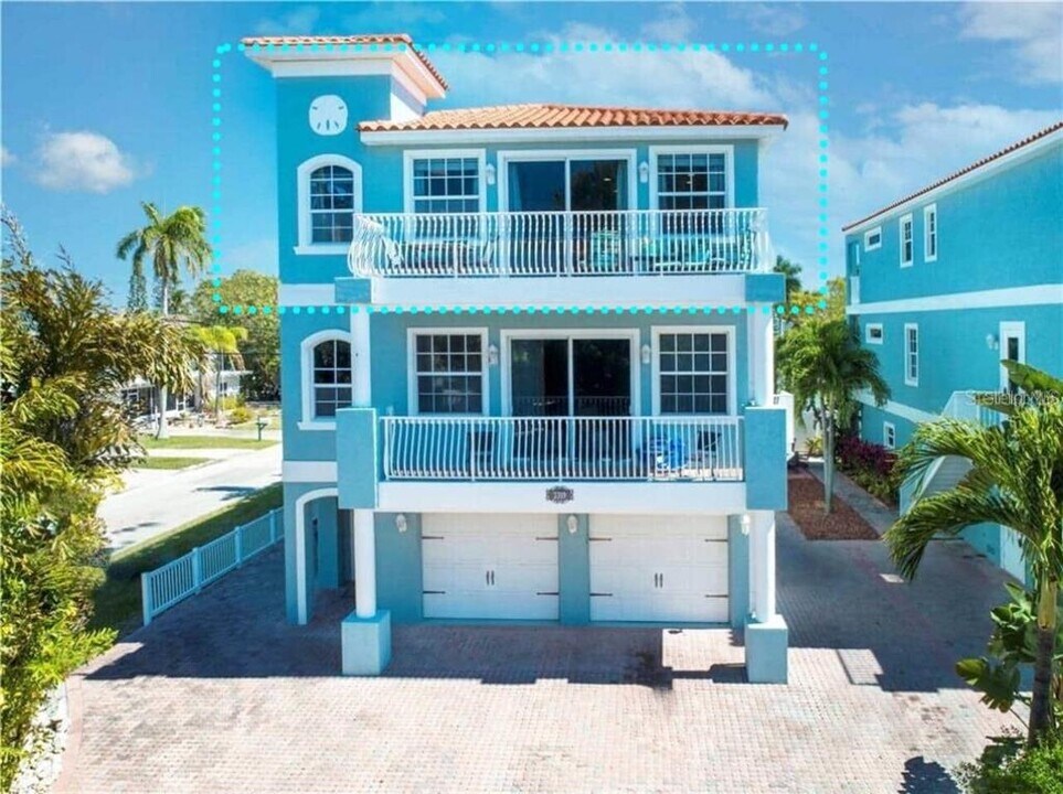 2319 Avenue C in Bradenton Beach, FL - Building Photo