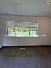 17050 SE Gurnee Ave in Gladstone, OR - Building Photo - Building Photo