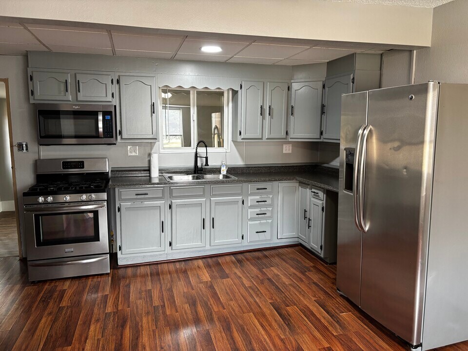 1461 Collier Ave in Heidelberg, PA - Building Photo