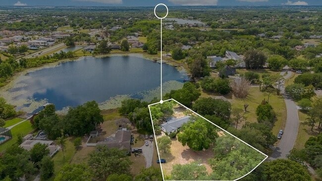3636 Lake Buynak Rd in Windermere, FL - Building Photo - Building Photo