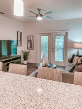 Avanti Legacy Valor Heights - SENIOR LIVING in McAllen, TX - Foto de edificio - Building Photo