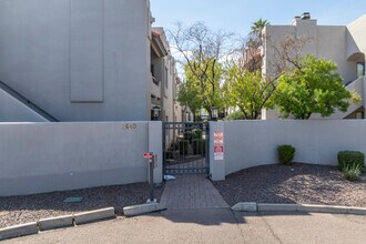 3640 N 38th St in Phoenix, AZ - Foto de edificio - Building Photo
