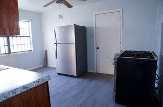 4810 Scenic Dr in Houston, TX - Building Photo - Building Photo