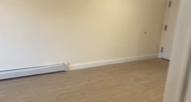 141-35 Pershing Crescent in Queens, NY - Building Photo - Building Photo