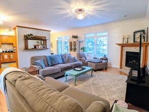 1434 Katie Ln in Palatine, IL - Building Photo - Building Photo