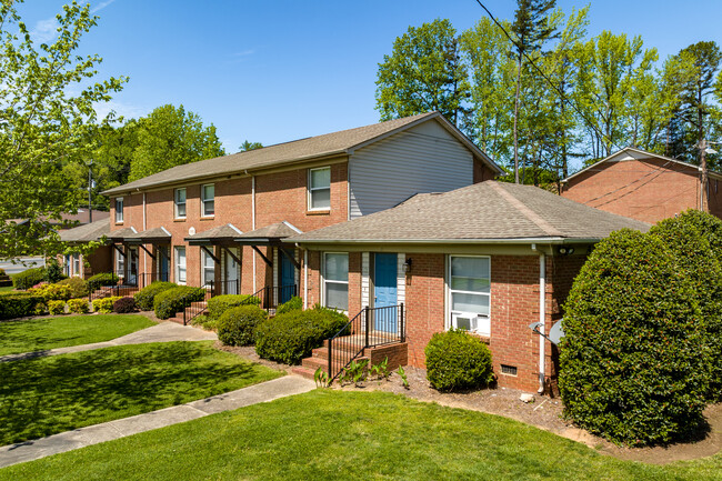 Park Creek Apartments in Charlotte, NC - Building Photo - Building Photo