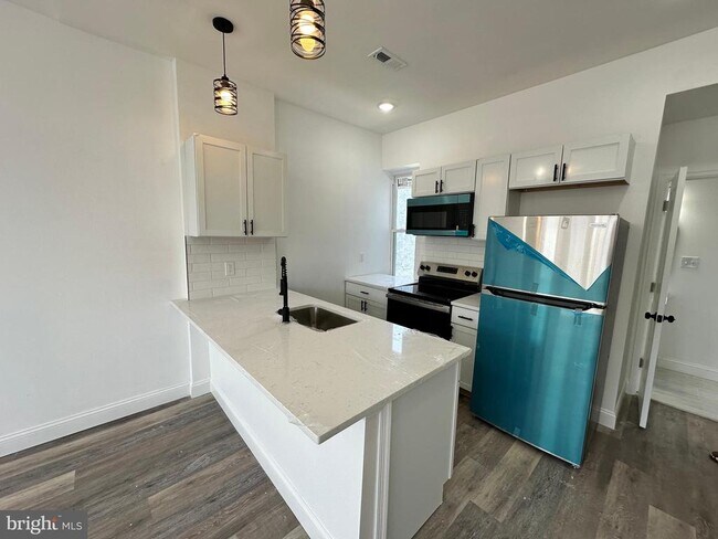 1233 W Venango St in Philadelphia, PA - Building Photo - Building Photo