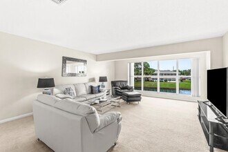 1521 NW 19th Terrace in Delray Beach, FL - Building Photo - Building Photo