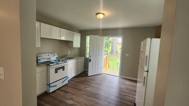 223 Jefferson Ave, Unit 223 in Oak Ridge, TN - Building Photo - Building Photo