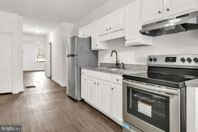 622 Woodbine St in Harrisburg, PA - Building Photo - Building Photo