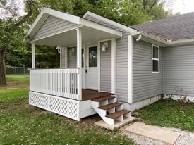 14212 IN-23 in Granger, IN - Building Photo