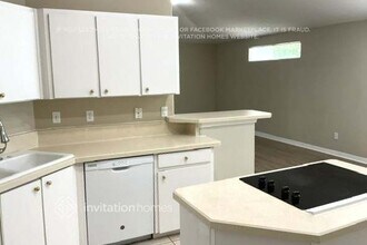 4 Sherrington Dr in Ormond Beach, FL - Foto de edificio - Building Photo
