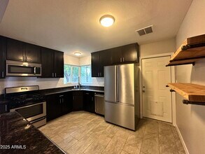 1802 E Hubbell St in Phoenix, AZ - Building Photo - Building Photo