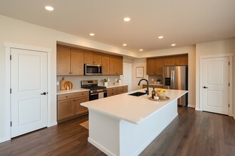 5842 Spring Breeze Dr in Colorado Springs, CO - Building Photo - Building Photo