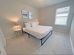 Room in House on Saginaw Dr in Manor, TX - Building Photo - Building Photo