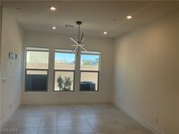 9828 Kings Glen St in Las Vegas, NV - Building Photo - Building Photo