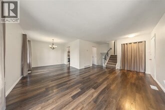1025 Frost Ave in Sarnia, ON - Building Photo - Building Photo