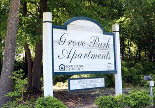 Grove Park Apartments in Hinesville, GA - Building Photo - Building Photo