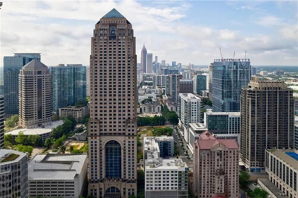 75 14th St NE in Atlanta, GA - Building Photo