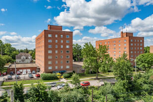 The Vista at Shaker Square Apartments