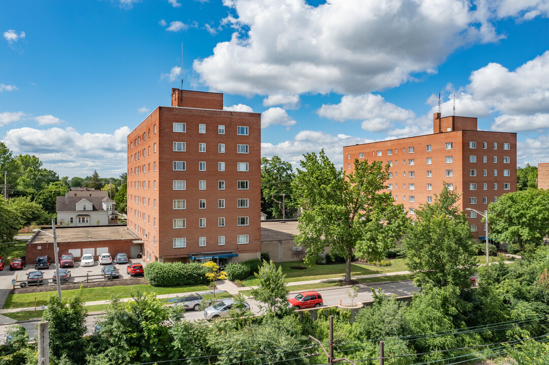 The Vista at Shaker Square Photo