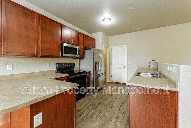 4933 Pearl Kite View in Colorado Springs, CO - Building Photo - Building Photo