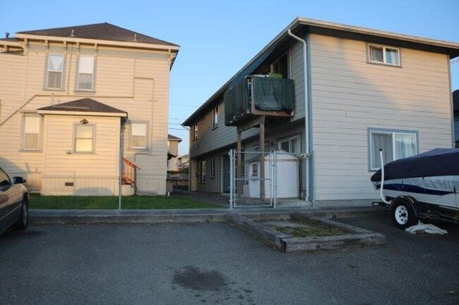 806 California St in Eureka, CA - Building Photo - Building Photo