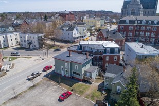 40+42 College St-14 Units in Lewiston, ME - Foto de edificio - Building Photo