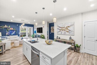 102 St Ives Pl in Oxon Hill, MD - Building Photo - Building Photo