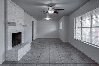 243 Elizabeth Dr in Del Rio, TX - Building Photo - Building Photo