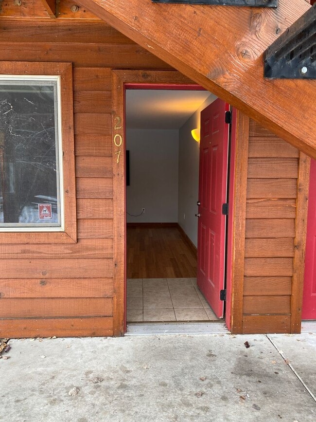 220 Homestead Dr in Victor, ID - Building Photo - Building Photo