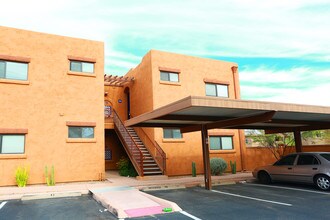 Cortland Las Casas in Tucson, AZ - Building Photo - Building Photo