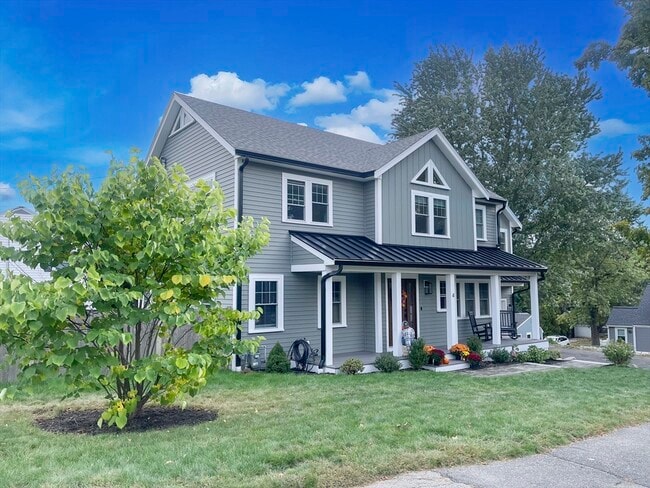 4 Pine Crest Rd in Braintree, MA - Building Photo - Building Photo