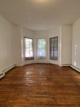 217 Hamilton Ave, Unit 3 in Trenton, NJ - Building Photo - Building Photo