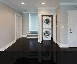 3380 N Milwaukee Ave in Chicago, IL - Building Photo - Building Photo