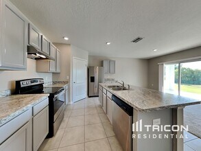242 Meadowbrook Blvd in Winter Haven, FL - Building Photo - Building Photo