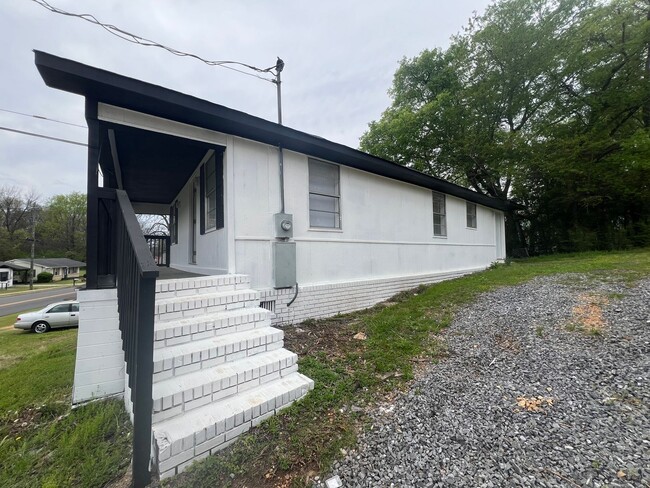 2510 Fosters Ferry Rd in Tuscaloosa, AL - Building Photo - Building Photo