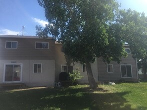 8839-8102 102 Ave in Fort St John, BC - Building Photo - Building Photo