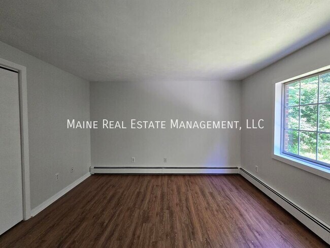 20 Tall Pines Dr in Lewiston, ME - Building Photo - Building Photo