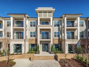 The Cardinal Apartments in Columbia, SC - Building Photo - Building Photo