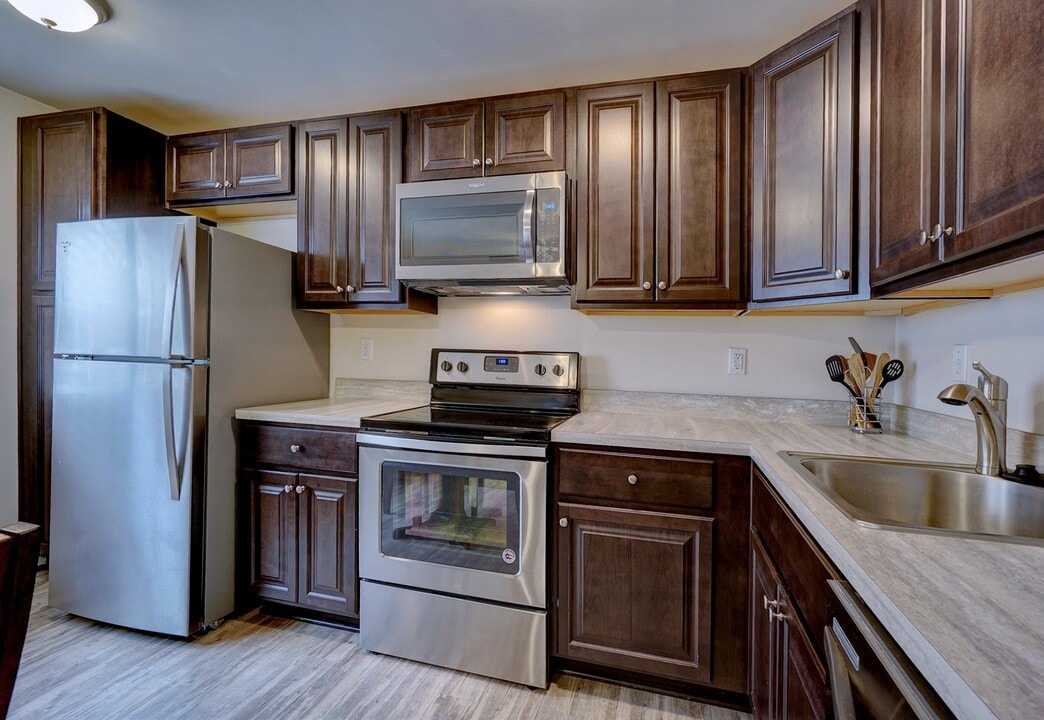 Sandy Bay Apartments (Furnished) in Norfolk, VA - Foto de edificio