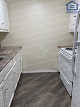 2110 NW Lindy Ave, Unit E229 in Lawton, OK - Building Photo - Building Photo