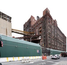 One South First in Brooklyn, NY - Foto de edificio - Building Photo