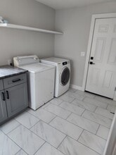 3071 Karl Rd in Columbus, OH - Building Photo - Building Photo